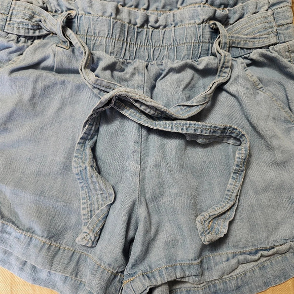 Jolt high waisted shorts size small - Picture 5 of 7